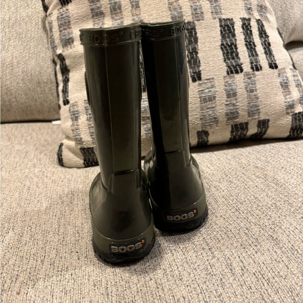 BOGS Olive Green Rain Boots - Picture 3 of 3